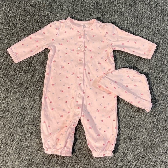 *BABY Girl’s Child of Mine by Carter’s Bodysuit & Beanie Sz 0-3 Months - Picture 1 of 8